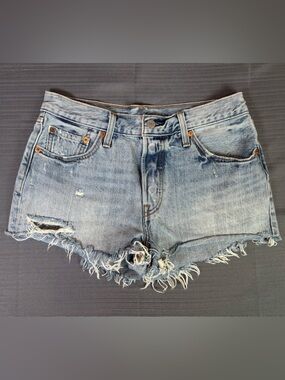 Levi’s 501 Denim Shorts W28 High Rise Distressed Cut Off Light Wash Women’s